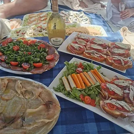 Free Estoria Båthotell Scoglitti